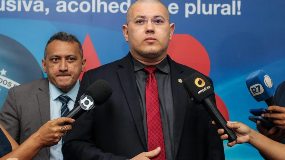 OAB Amazonas se pronuncia a respeito do caso de advogado suspeito de tentar estuprar cliente durante atendimento