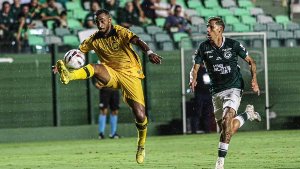 Começo amargo: Amazonas FC é derrotado na sua estreia da Série B 2025