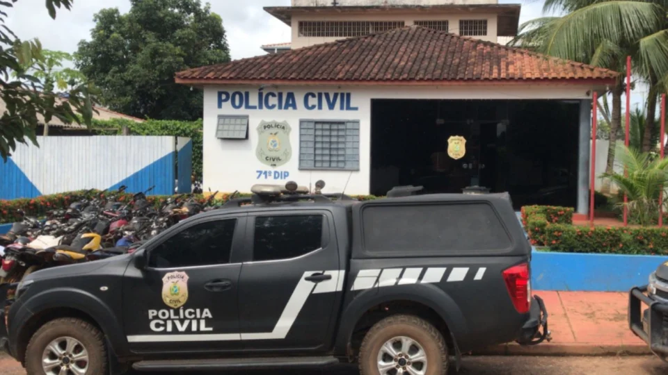 Professor é preso por estupro de vulnerável contra suas alunas em Apuí