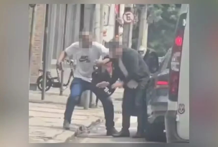 VEJA VÍDEO: homem é morto a tiros após tentar assaltar policial federal