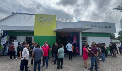 Wilson Lima entrega mais uma unidade de saúde reformada na zona leste de Manaus