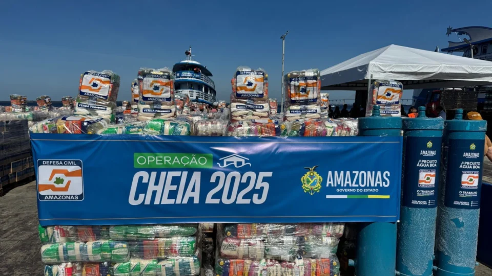 Governador Wilson Lima acompanha envio de ajuda humanitária a municípios do Rio Madeira