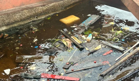 Corpo de homem é encontrado boiando na orla do Amarelinho