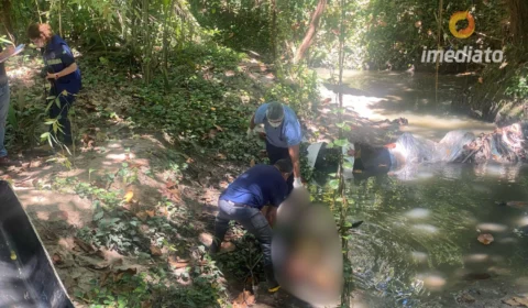 Homem é encontrado morto com marcas de facadas em igarapé no bairro Adrianópolis