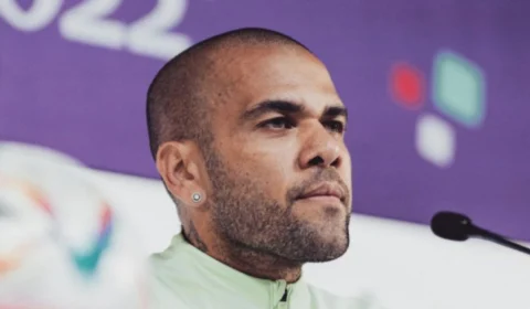 Daniel Alves: Ministério Público da Catalunha recorre contra absolvição do ex-jogador