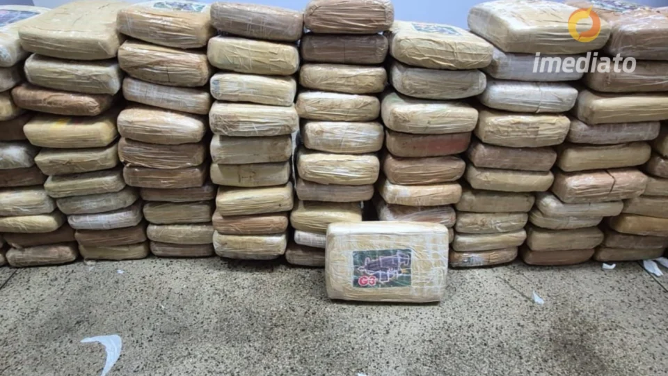 Traficantes são presos com 138 quilos de drogas na zona Leste de Manaus