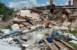 Ipaam multa olaria em R$ 200 mil por descarte irregular em área de preservação no Cacau Pirêra