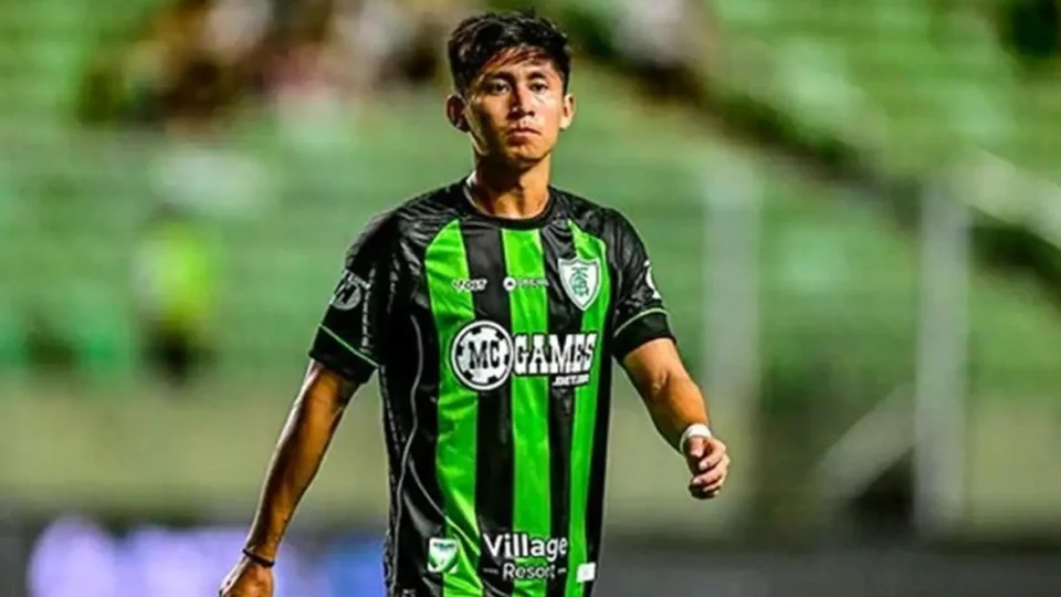 Atleta do América-MG é solto após prisão em flagrante por racismo