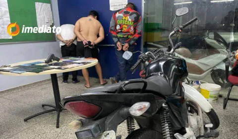 Rocam prende trio e recupera 62 celulares roubados durante operação no bairro Manoa