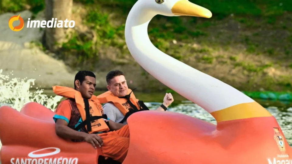 David Almeida visita ‘Lagoa dos Patinhos’ enquanto Manaus sofre com caos na infraestrutura