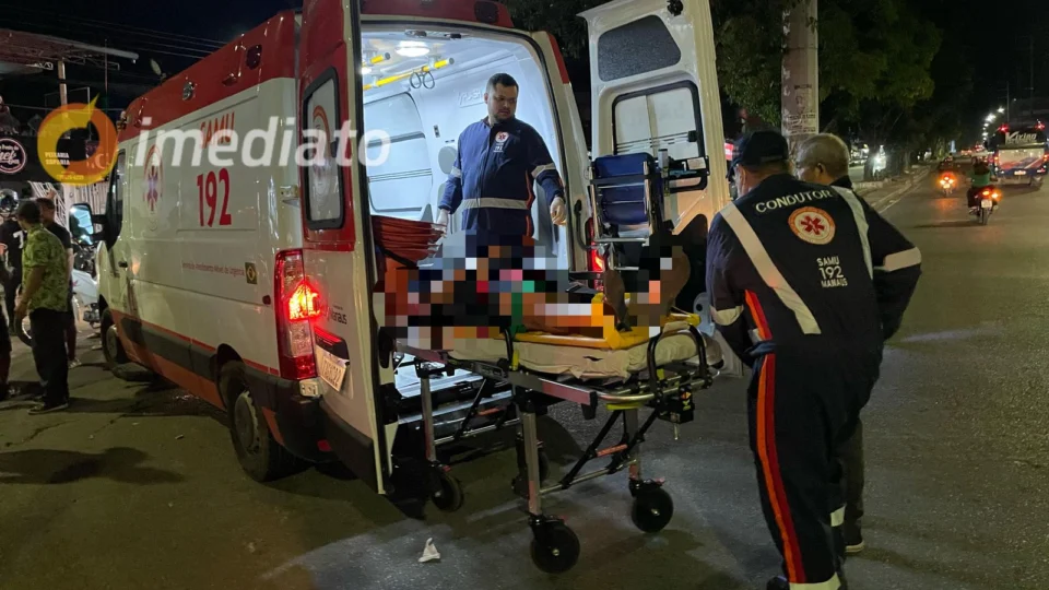 Colisão entre motocicletas deixa duas pessoas feridas na Avenida Itaúba, em Manaus