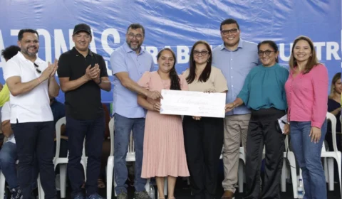 Wilson Lima incentiva empreendedorismo feminino e reforça serviços de cidadania e saúde em Barcelos