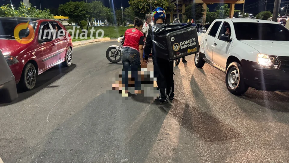Motociclista fica gravemente ferido após cair de moto na Avenida Torquato Tapajós
