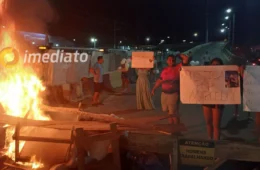 Familiares bloqueiam Viaduto Rei Pelé após morte de motociclista em Manaus