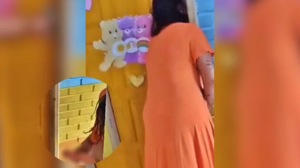 VEJA VÍDEO: diretora é filmada ‘brincando’ com pênis de borracha dentro de escola