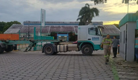 Trabalhadores do Super Terminais paralizam operações por melhores condições de trabalho