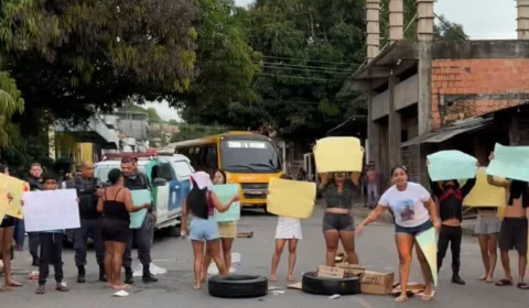 Manifestação: familiares pedem justiça por adolescente executado no bairro Val Paraíso
