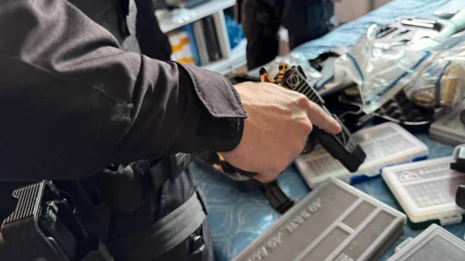 Polícia Federal reprime contrabando de armas em Manaus nesta quinta-feira (08)