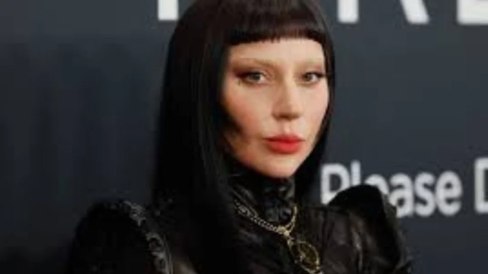 Lady Gaga faz show em Copacabana neste sábado