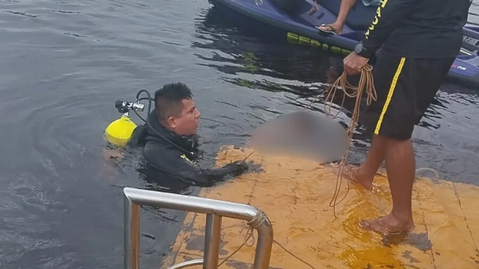 Jovem morre afogado após pular de flutuante no Igarapé do Tarumã, em Manaus