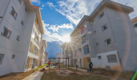 Famílias escolhem novos lares no Residencial Maués