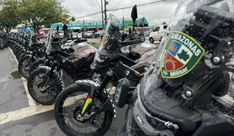 Governador entrega 100 novas motos para reforçar patrulhamento da Polícia Militar no Amazonas