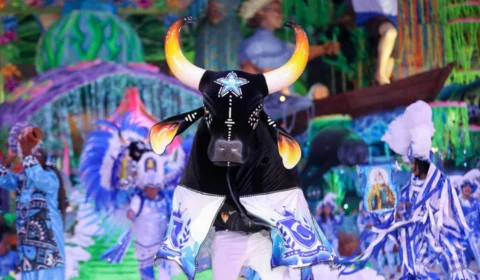 Festival de Parintins 2025: Governo do Amazonas repassa R$ 10 milhões para Caprichoso e Garantido