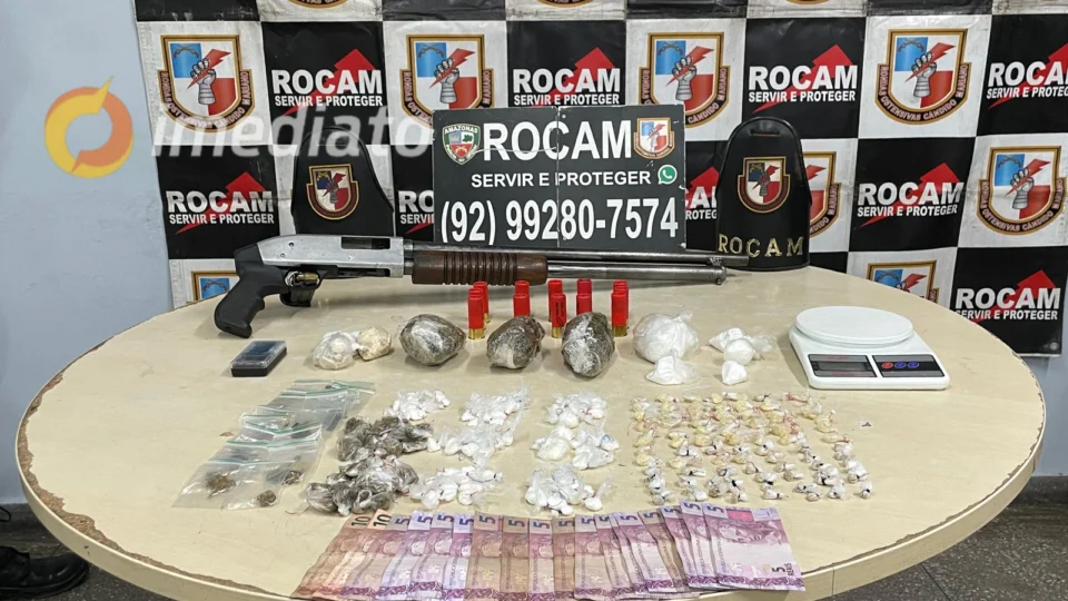 Polícia desmantela boca de fumo e apreende drogas e arma no bairro Tancredo Neves
