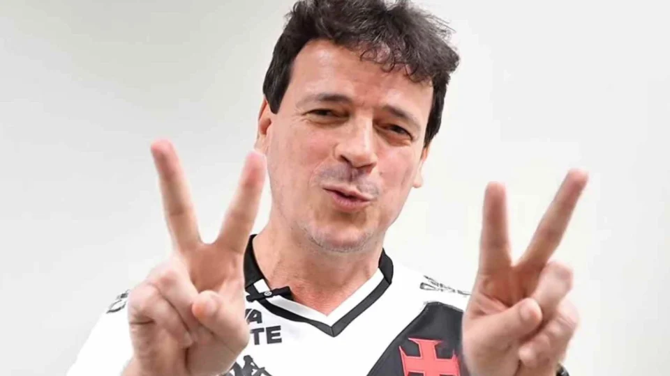 Vasco perde na estreia de Diniz e se complica na Sul-Americana