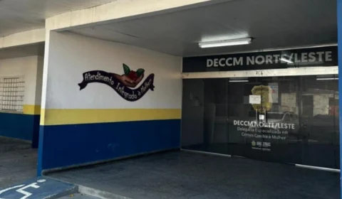 Homem é preso em Manaus por espancar esposa na frente do filho após acusá-la de traição