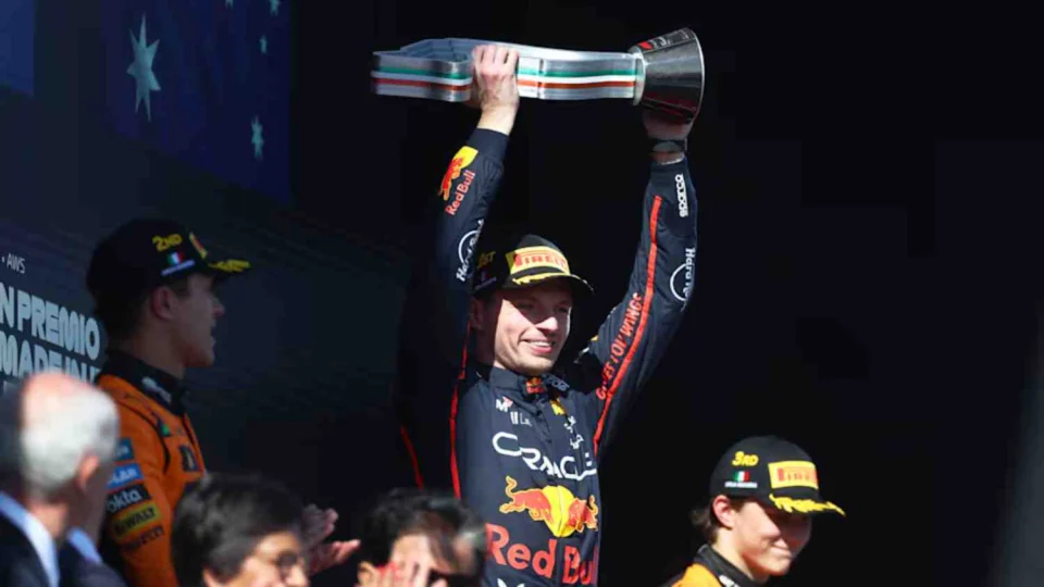 Verstappen brilha em Imola e conquista vitória dominante no GP da Emilia-Romagna