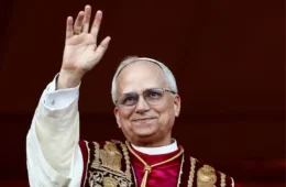 Papa Leão XIV fala pela primeira vez à imprensa internacional no Vaticano