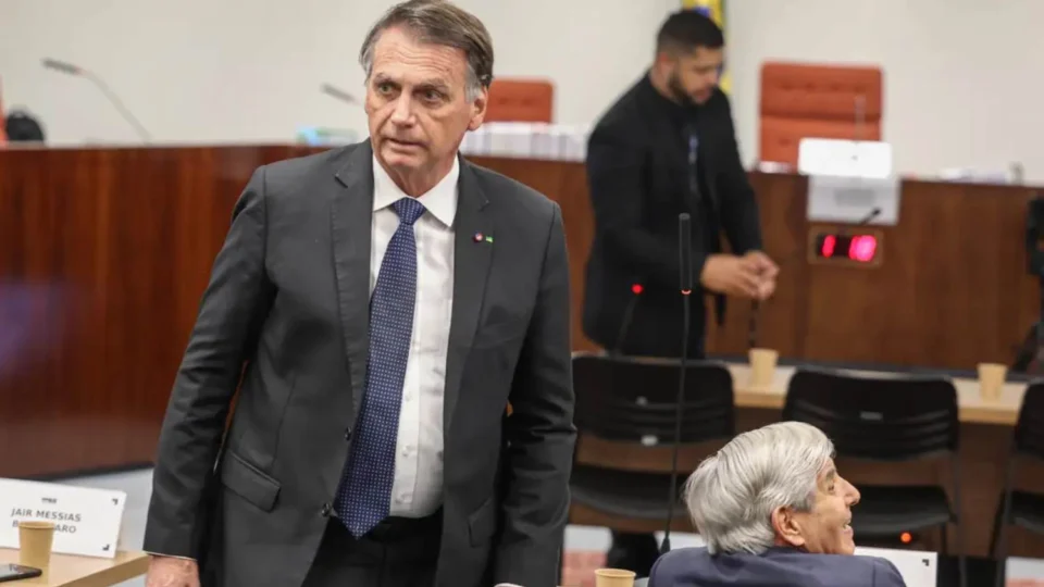 Áudio revela que Bolsonaro rejeitou ações golpistas após vitória de Lula