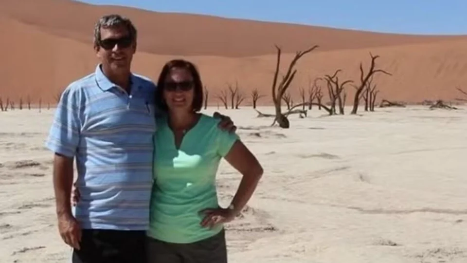 Turista de 59 anos é morto por leão em safári de luxo na Namíbia