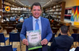 Marcellus Campêlo é empossado como imortal da ALACA em solenidade no ICBEU