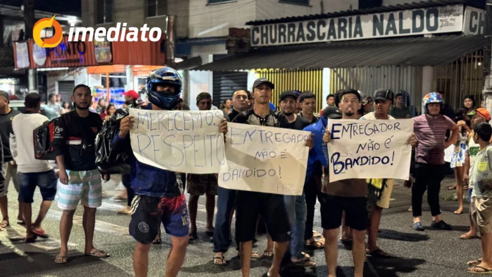 VÍDEOS: motoboys protestam após abordagem policial no Viver Melhor; ‘Somos trabalhadores, não bandidos’