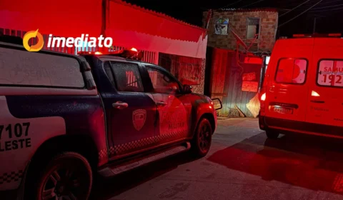 Homem é morto a facadas enquanto caminhava em beco no bairro Jorge Teixeira