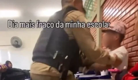 Aluno suspenso é retirado à força por PM dentro de sala de aula