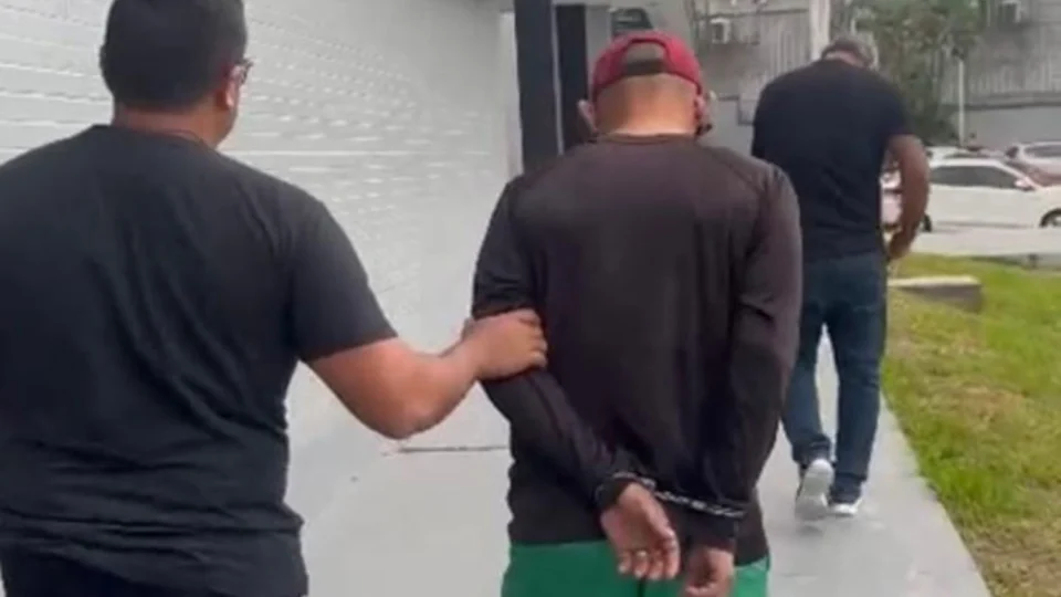 Homem condenado por homicídio é preso após quase uma década foragido, em Manaus