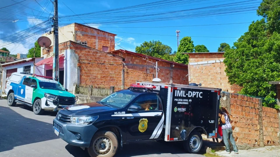 Idoso morre ao cair de árvore enquanto cortava galhos no bairro Zumbi