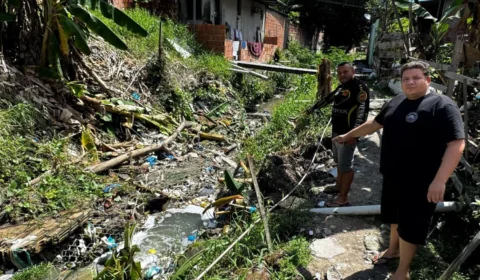 Moradores cobram solução para rip-rap que desabou e provoca alagamentos no bairro Tancredo Neves