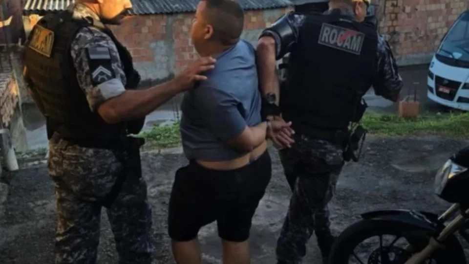 Homem atira em vizinho por ciúmes e bala fica alojada na boca da vítima