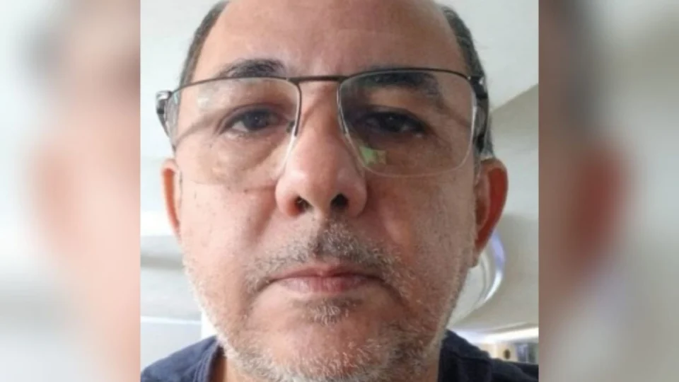 Polícia divulga imagem de homem procurado por ameaçar de morte a ex-companheira, em Manaus