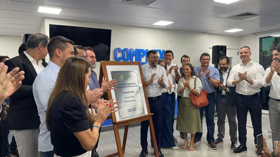 Wilson Lima entrega novos serviços no Complexo Hospitalar Sul para ampliar atendimento à população
