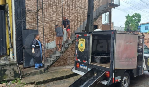 Vídeos: Tomado pelo ciúmes, homem mata a ex e o atual namorado a tiros no Novo Aleixo