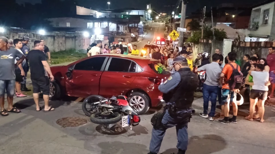 Motociclista morre após grave colisão com carro em cruzamento sem sinalização em Petrópolis