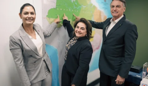 Michelle Bolsonaro grava novo vídeo em apoio à Professora Maria do Carmo