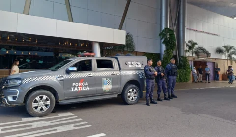 Criminosos assaltam joalheria Di Donna no Amazonas Shopping, em Manaus