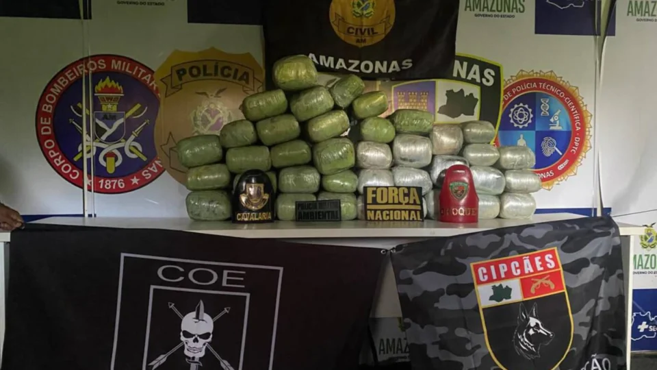 PMAM apreende 98 kg de drogas e prende trio em operação na Base Arpão 3 em Coari