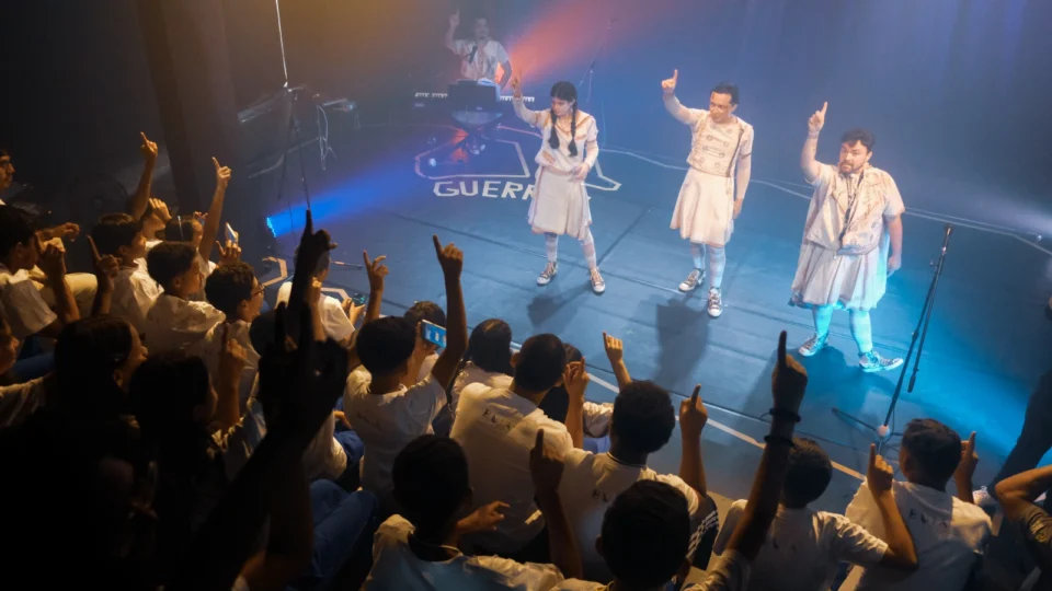 ‘Buia Ocupa’ apresenta espetáculo gratuito ‘Filha do Encontro das Águas’ em Manaus